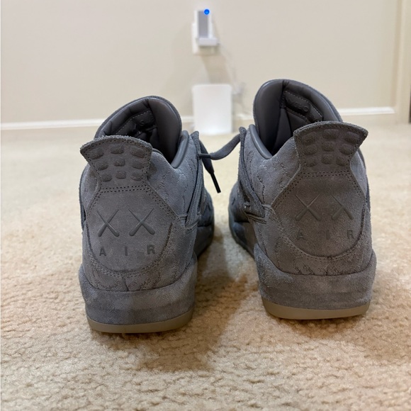 Nike Grey Suede Retro Sneaker - Iconic Collaboration Style